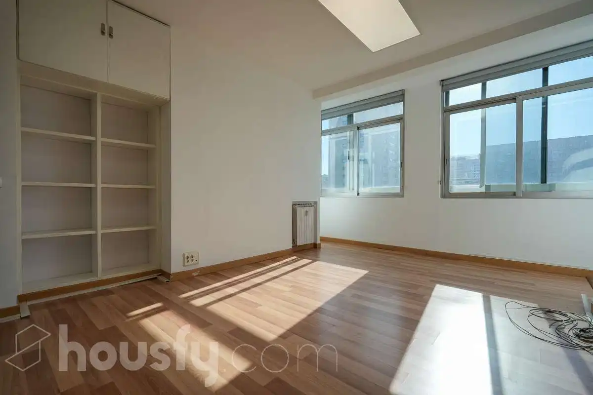 Habitación de Piso en venta en Madrid con Aire acondicionado, Calefacción y Terraza