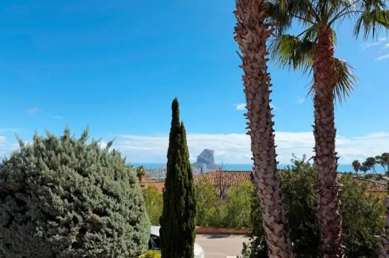 Vista exterior de Casa o chalet en venta en Calpe / Calp con Aire acondicionado, Calefacción y Jardín privado