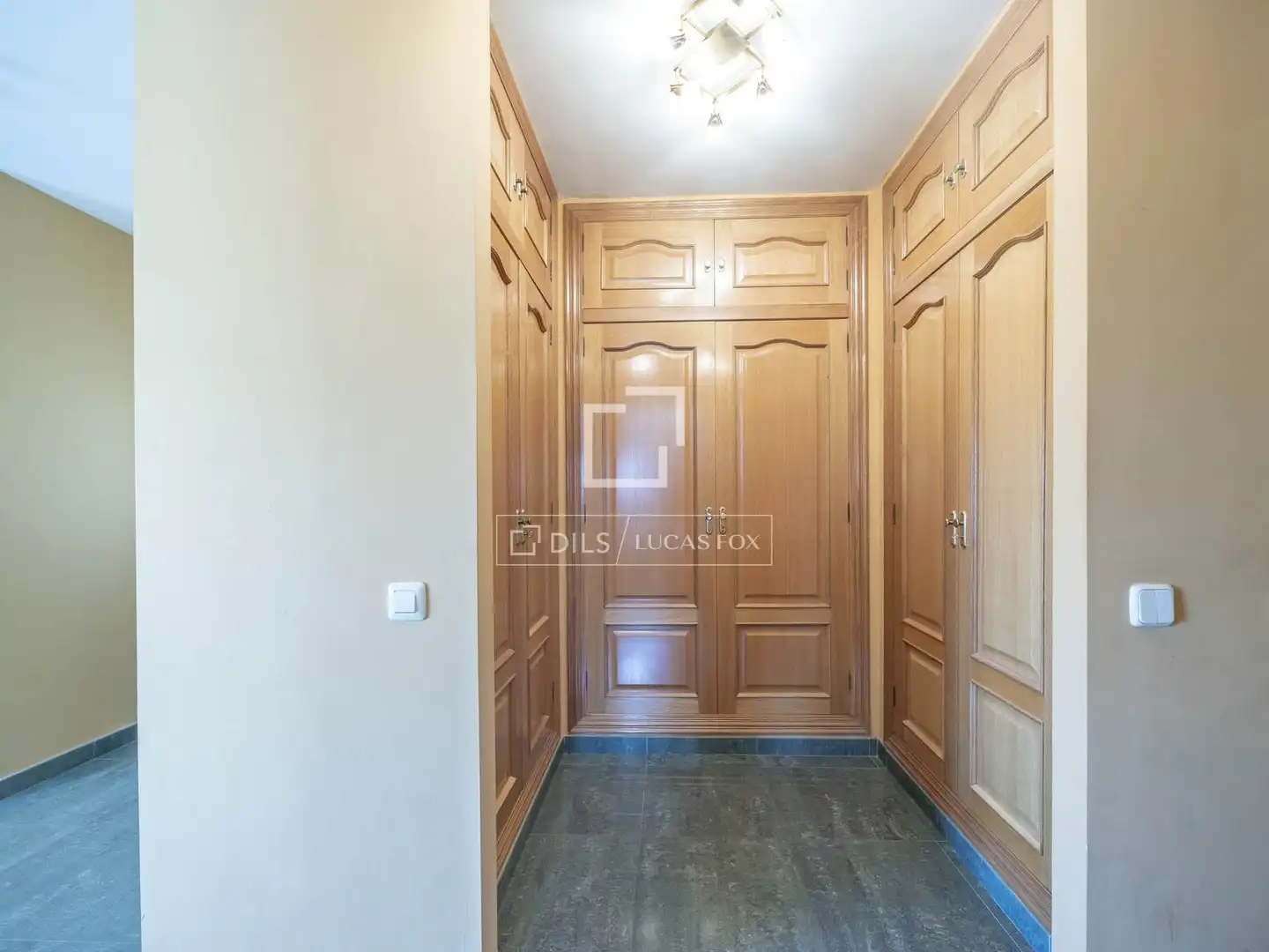 Houses for sale in La Pobla de Vallbona  with Air Conditioner, Heating and Private garden