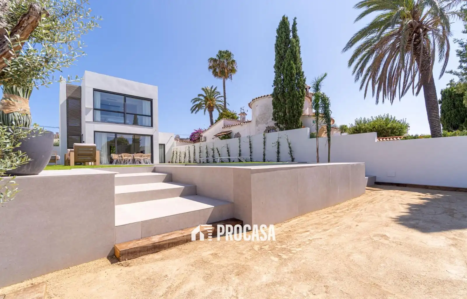 Vista exterior de Casa o xalet en venda en Empuriabrava amb Aire condicionat, Calefacció i Traster