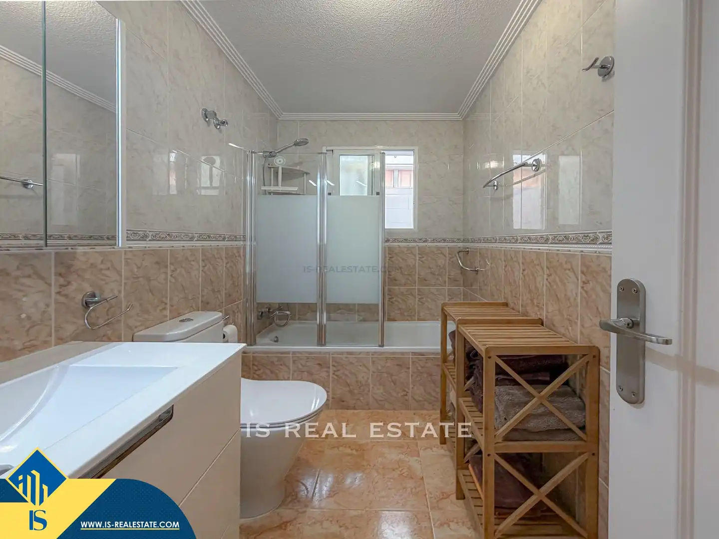Baño de Casa o chalet en venta en Torrevieja con Terraza, Amueblado y Piscina comunitaria