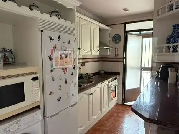 Cuina de Pis en venda en  Granada Capital amb Aire condicionat