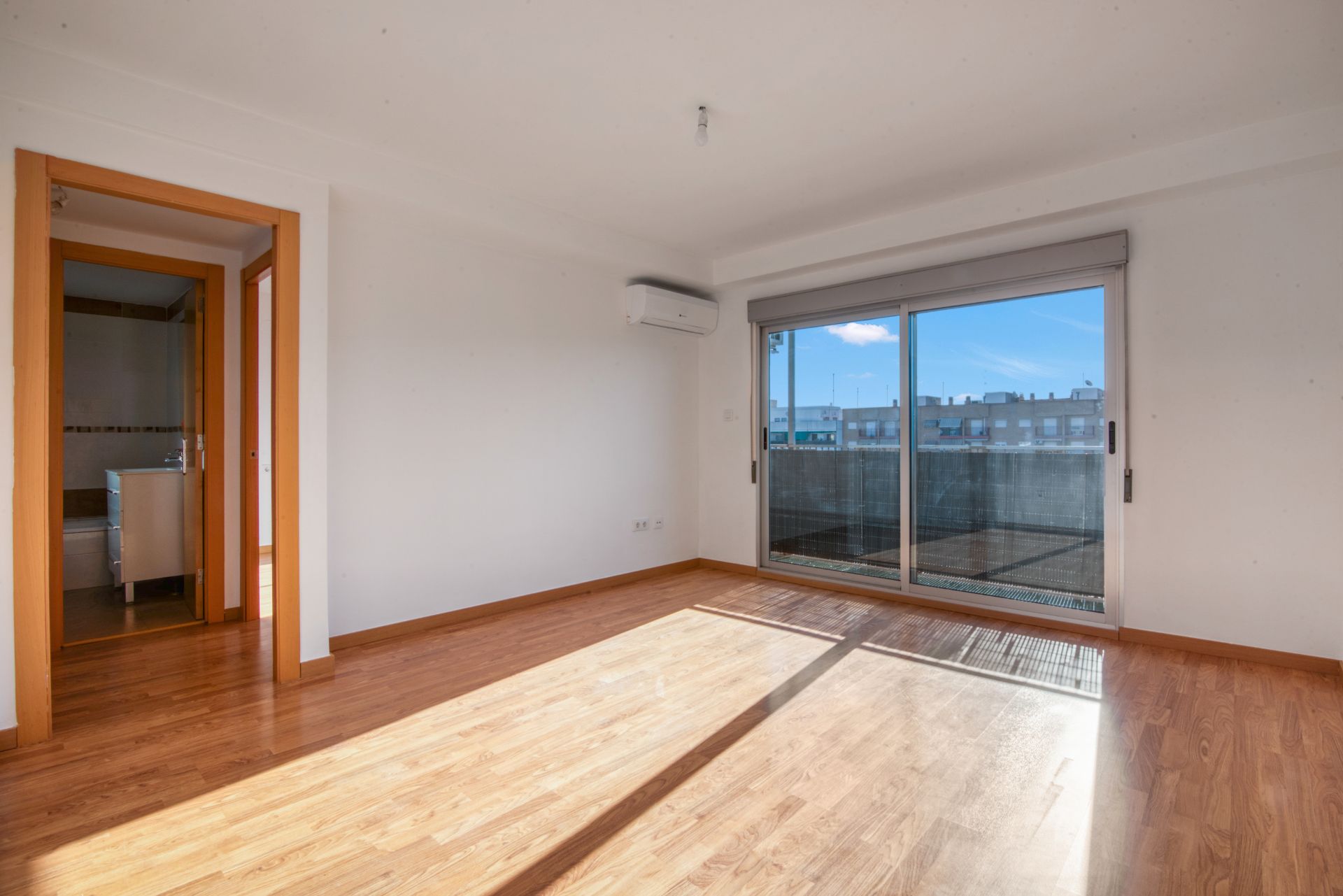Habitación de Piso en venta en  Valencia Capital con Aire acondicionado y Terraza