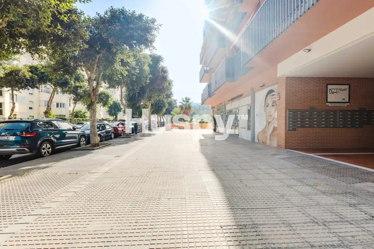 Piso con balcón en venta en Avenida Salvador Dalí, imagen 36