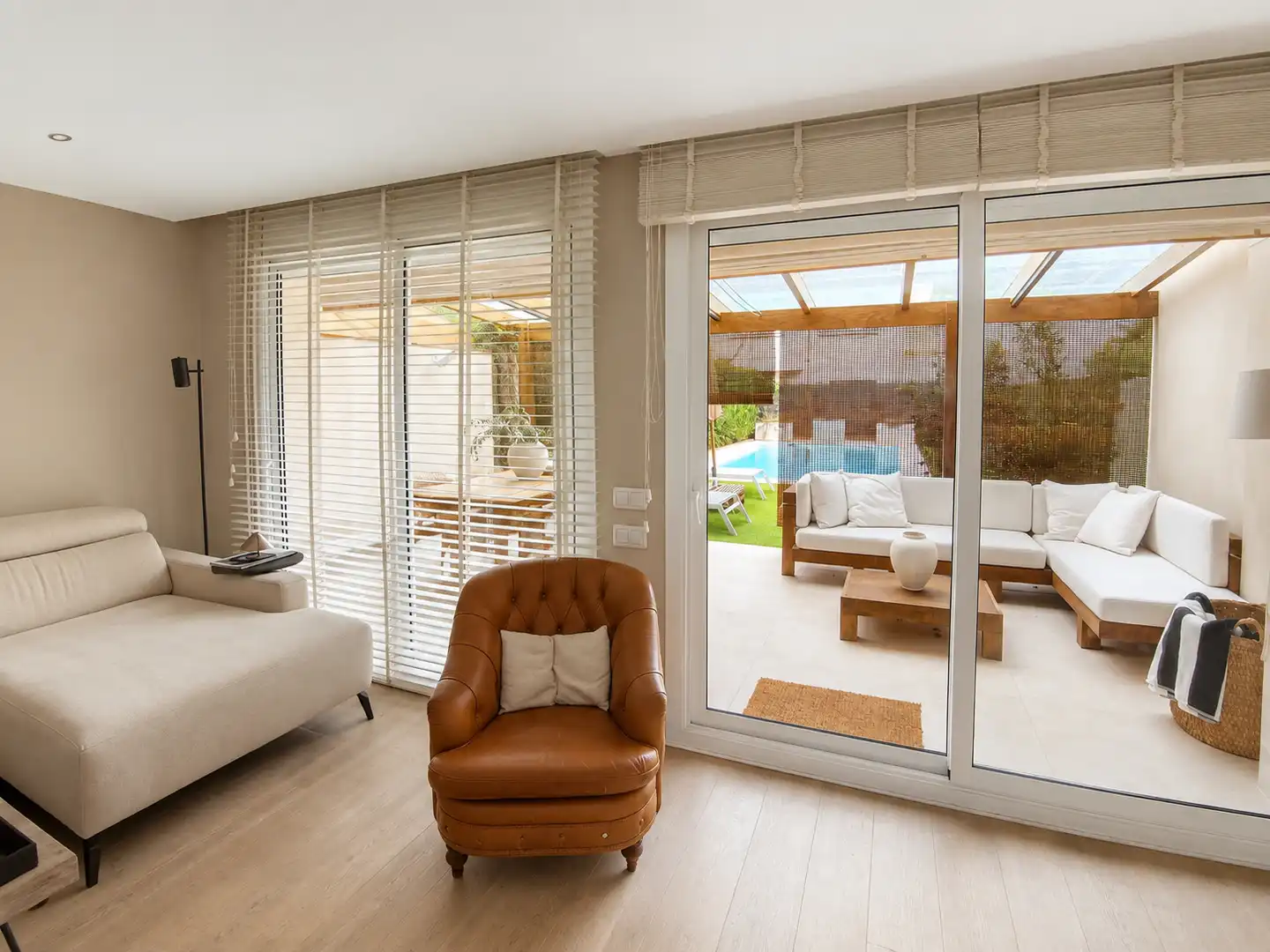 Sala de estar de Casa o chalet en venta en Sant Andreu de Llavaneres con Aire acondicionado, Calefacción y Jardín privado