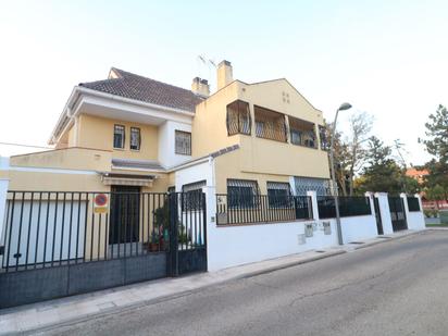 Exterior view of Single-family semi-detached for sale in Getafe  with Heating and Storage room