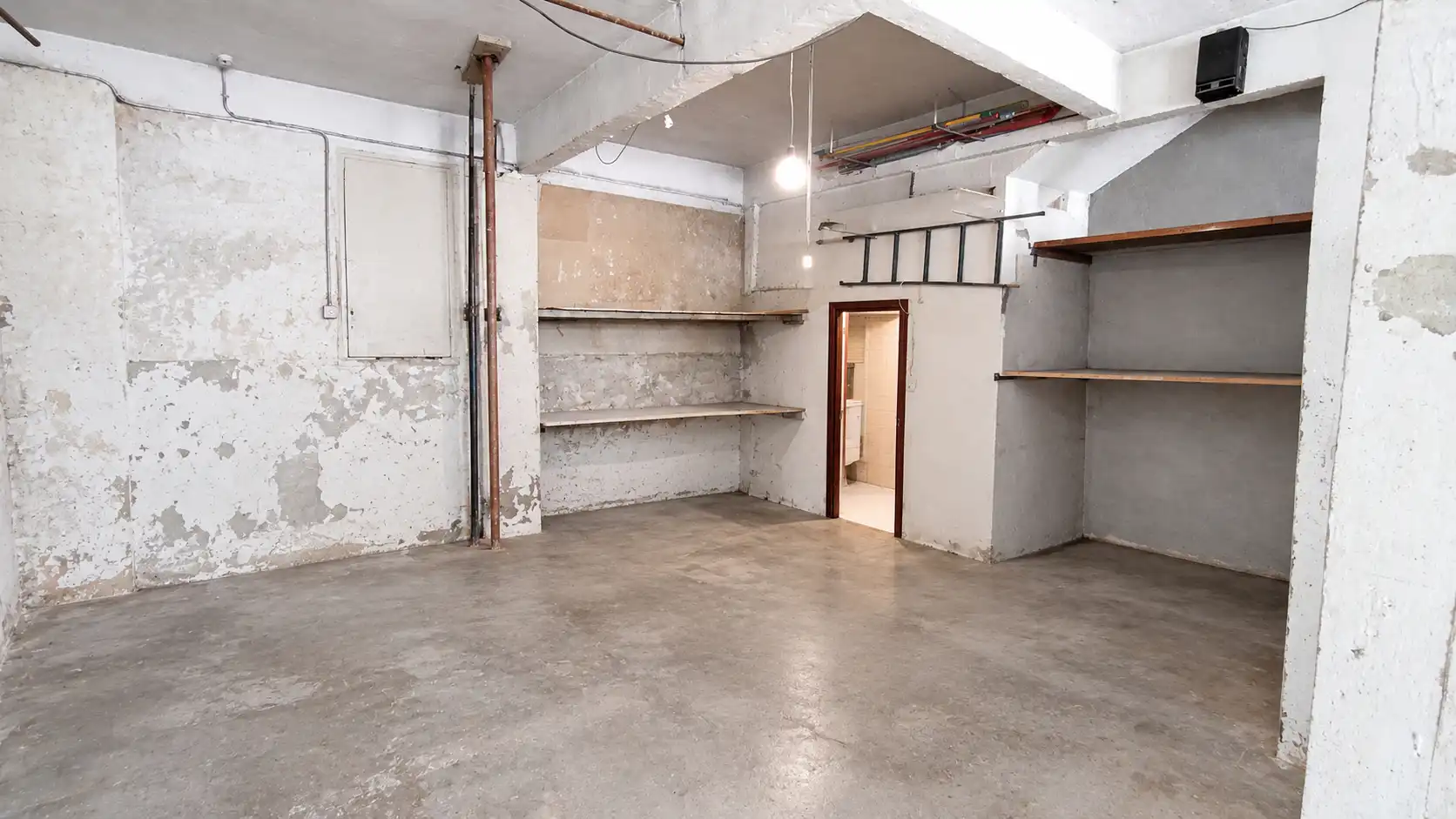 Local comercial en venta en San Kristobal Kalea