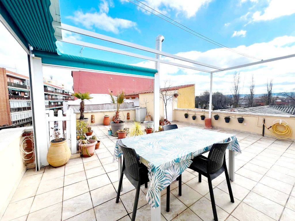 Terrassa de Àtic en venda en Alcalá de Henares amb Aire condicionat, Calefacció i Terrassa