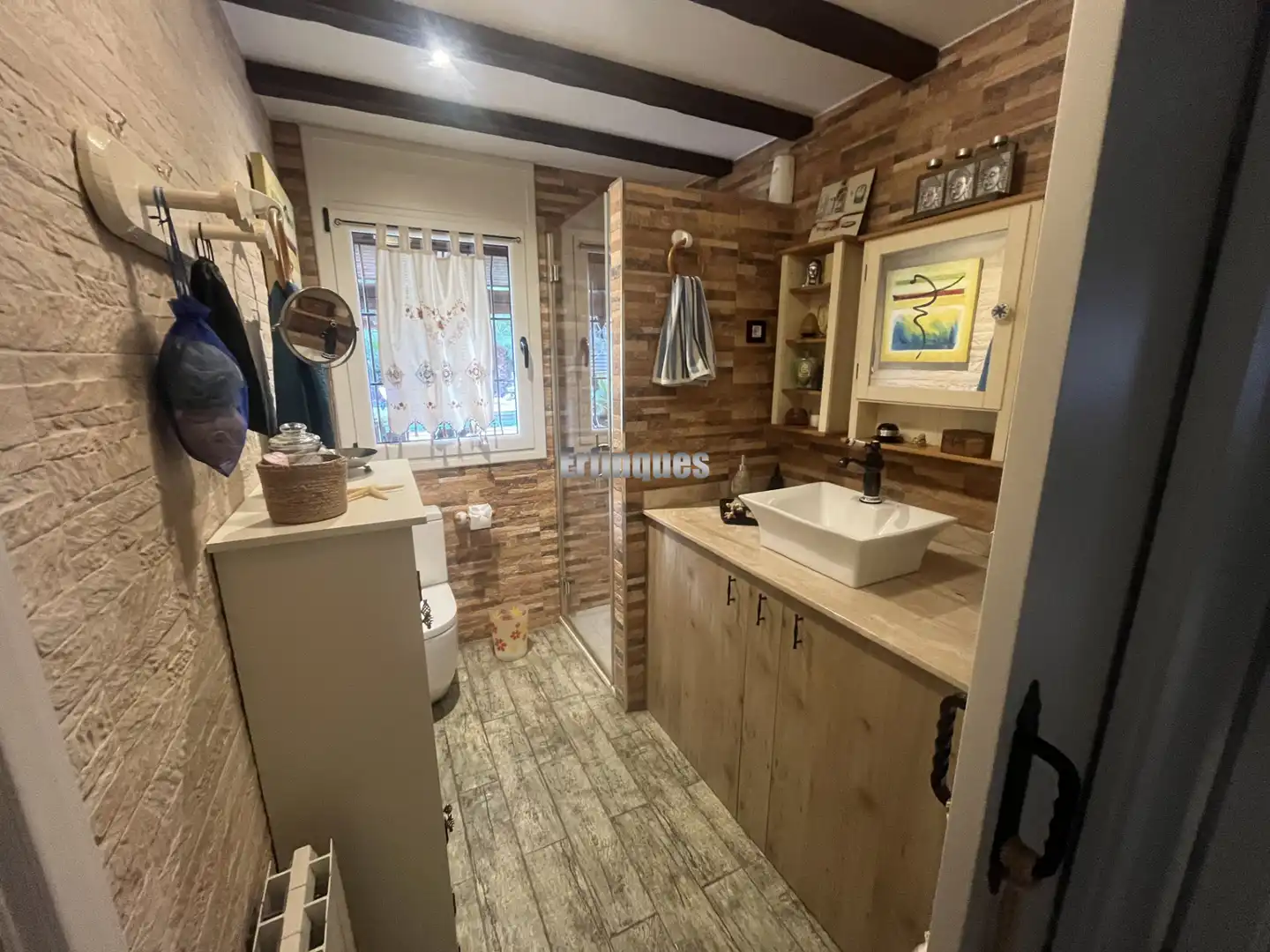 Badezimmer von Haus oder Chalet zum Verkauf in Rubí mit Klimaanlage, Heizung und Privatgarten