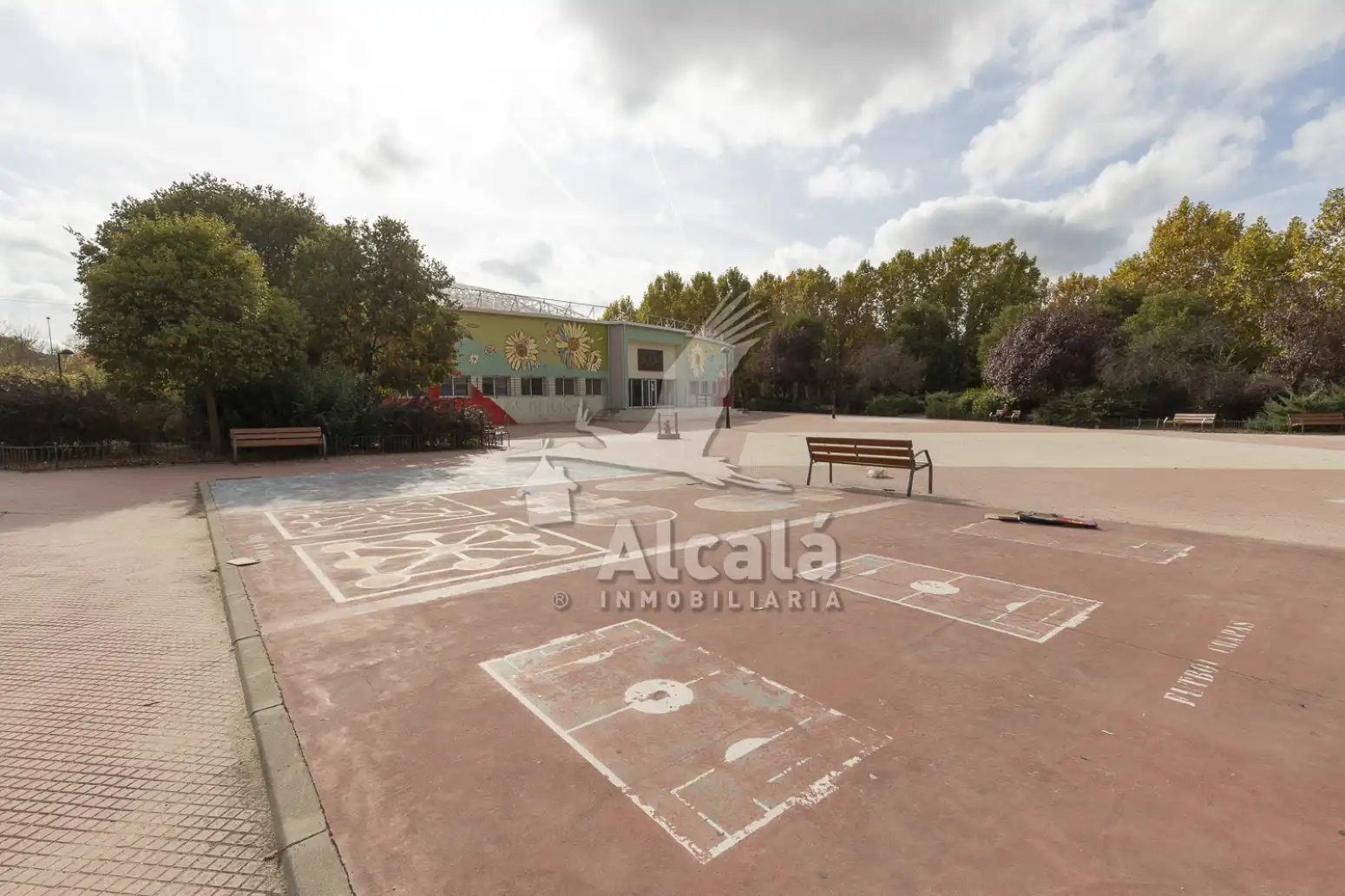 Vista exterior de Garaje en venta en Alcalá de Henares