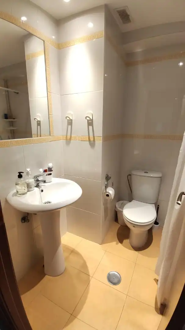 Bathroom of Flat for sale in Dos Hermanas  with Terrace