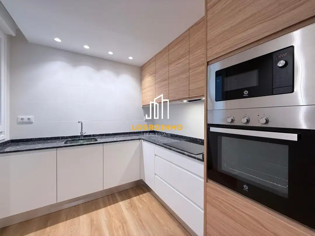 Cocina de Piso en venta en  Logroño con Aire acondicionado, Calefacción y Terraza