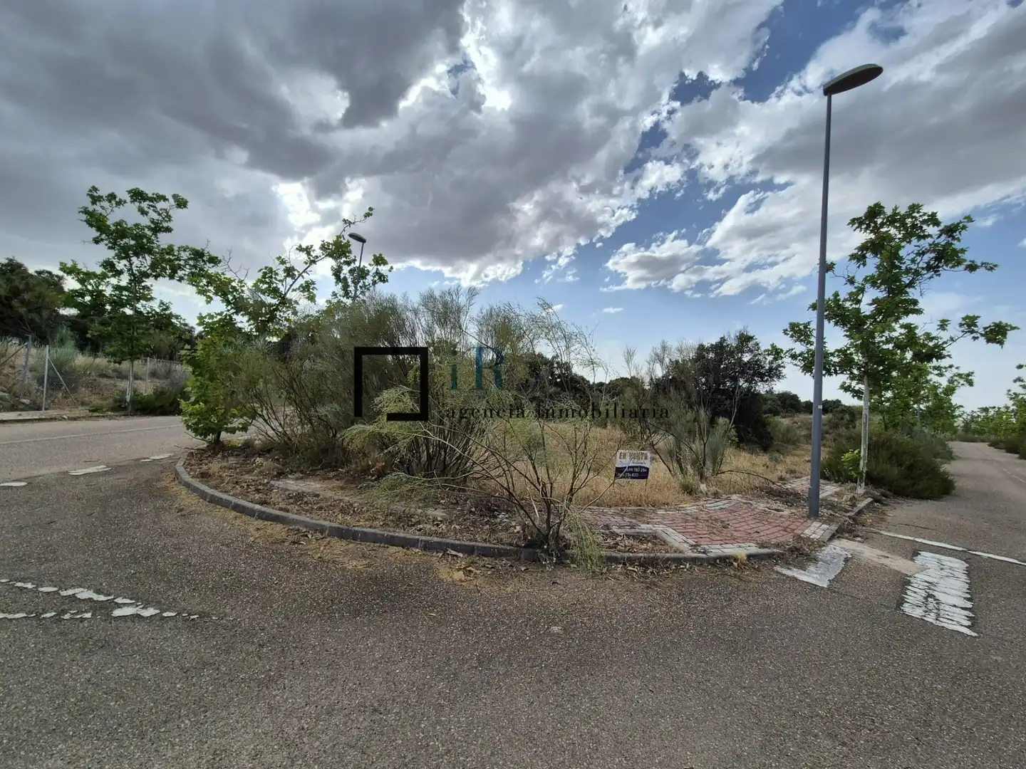 Terreny residencial en venda a Los Cigarrales - La Bastida