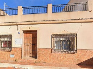 House for sale in Berja