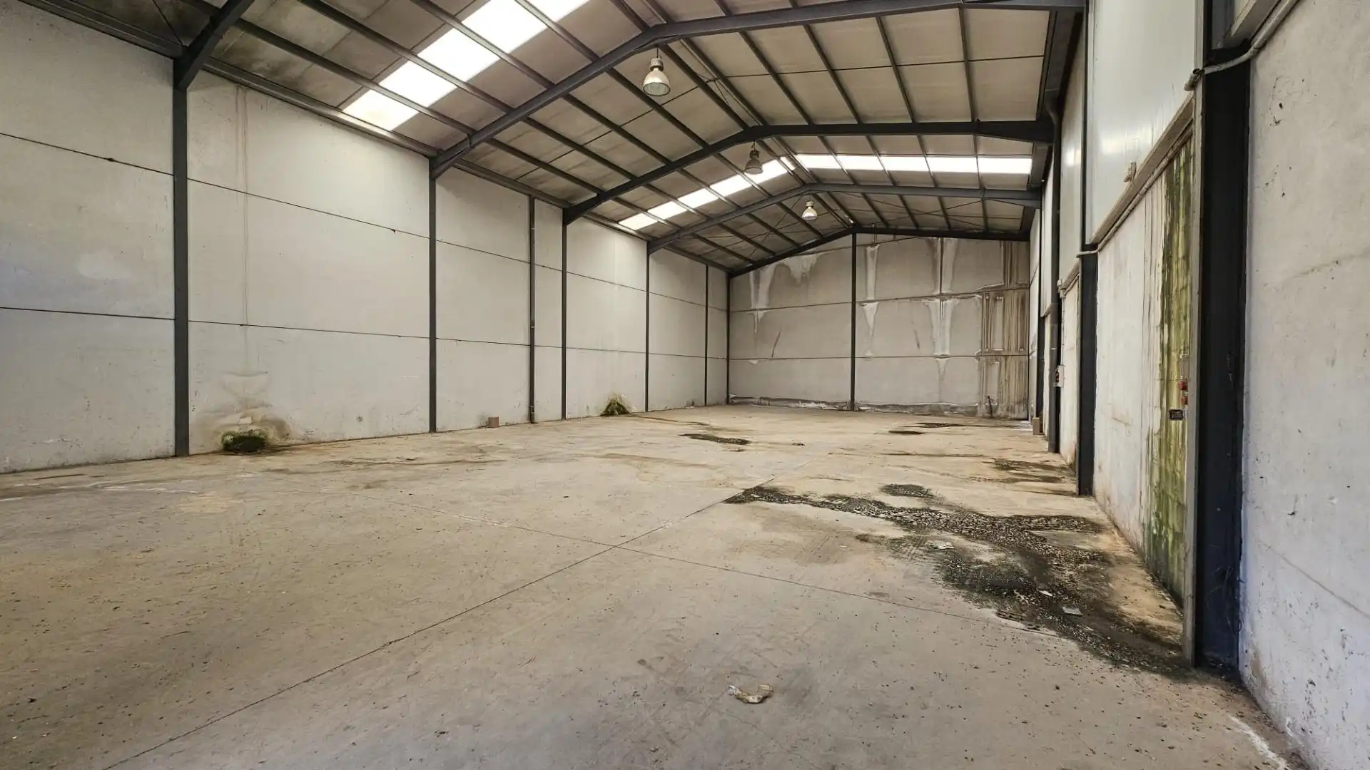Industrial buildings for sale in Almodóvar del Río