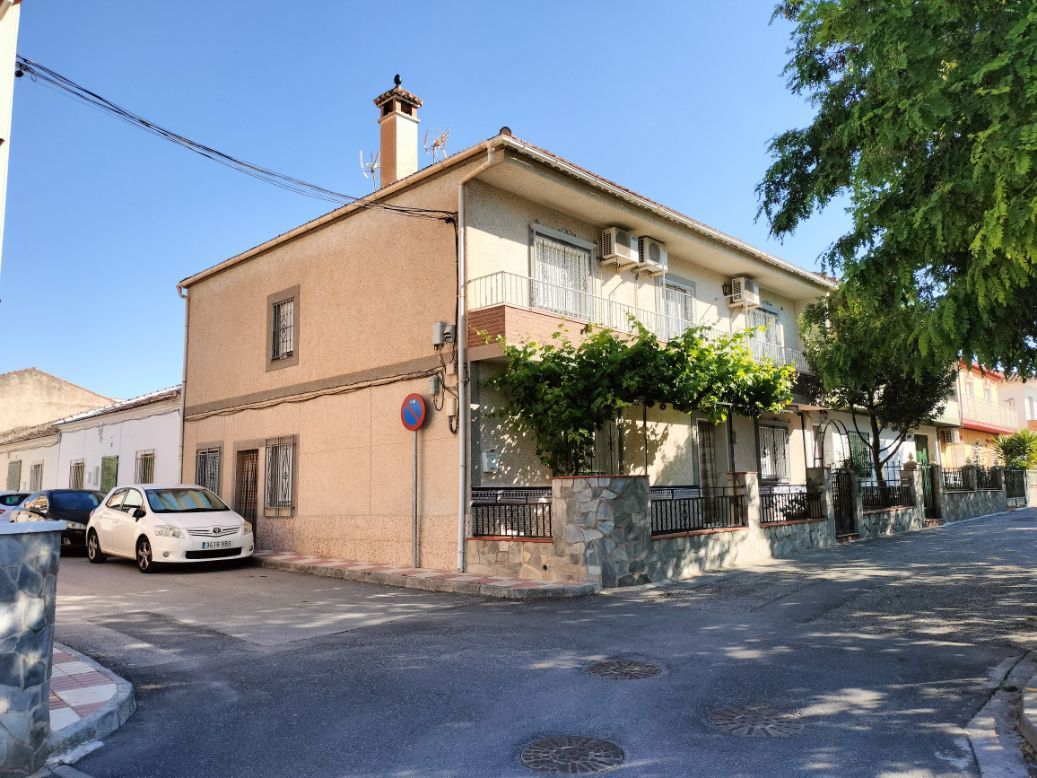 Exterior view of House or chalet for sale in La Malahá  with Air Conditioner, Terrace and Storage room