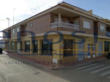 Locale commerciale in vendita a Avenida Julián Romea