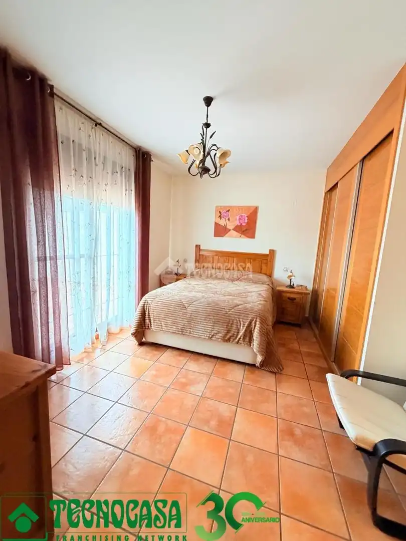 Habitación de Casa adosada en venta en Burujón con Aire acondicionado, Calefacción y Terraza