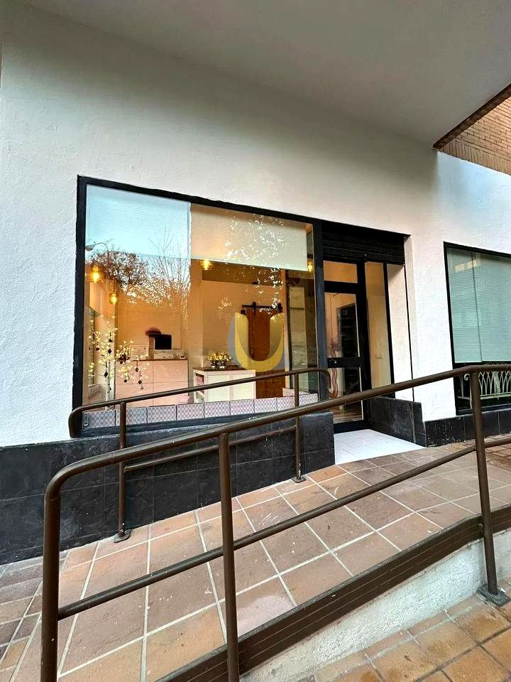 Geschaftsraum zur ubertragung in Valdezarza, Moncloa - Aravaca