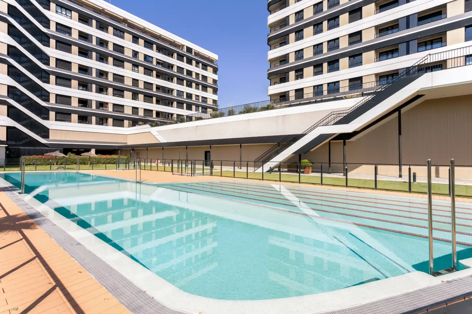 Piscina de Piso en venta en Madrid con Aire acondicionado, Calefacción y Terraza