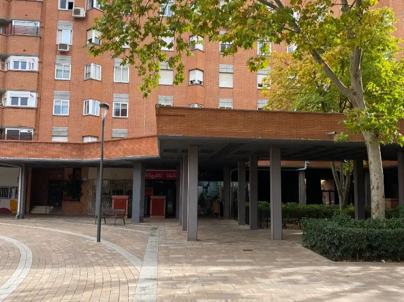 Local de lloguer a Tres Cantos, Madrid