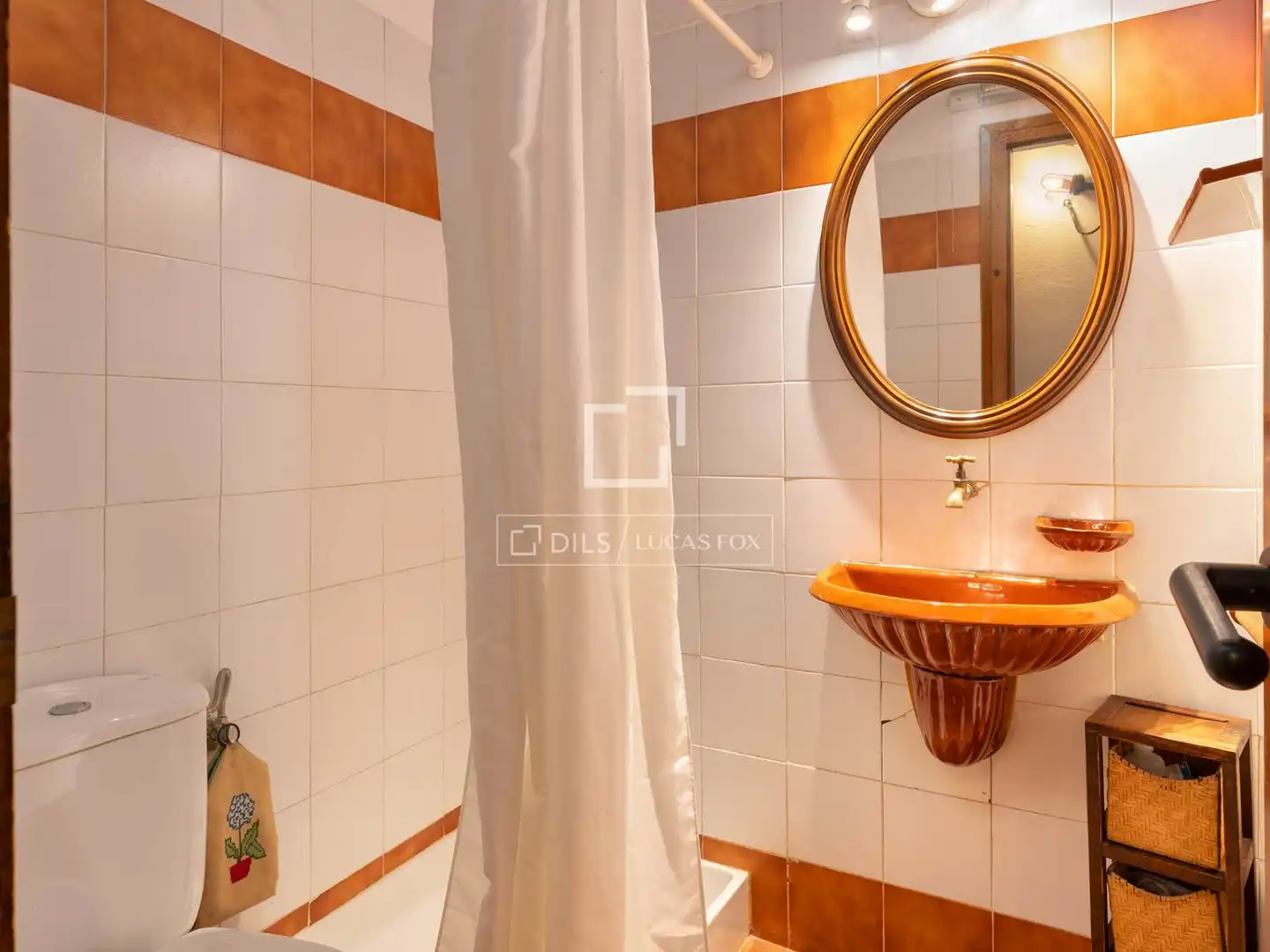 Baño de Finca rústica en venta en Bàscara con Aire acondicionado, Calefacción y Jardín privado