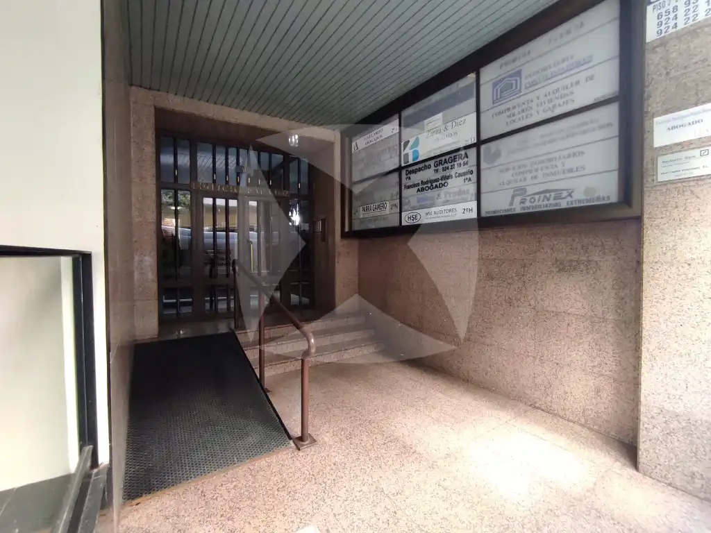 Oficina de alquiler en C. Obispo San Juan de Ribera, 9, Casco Antiguo