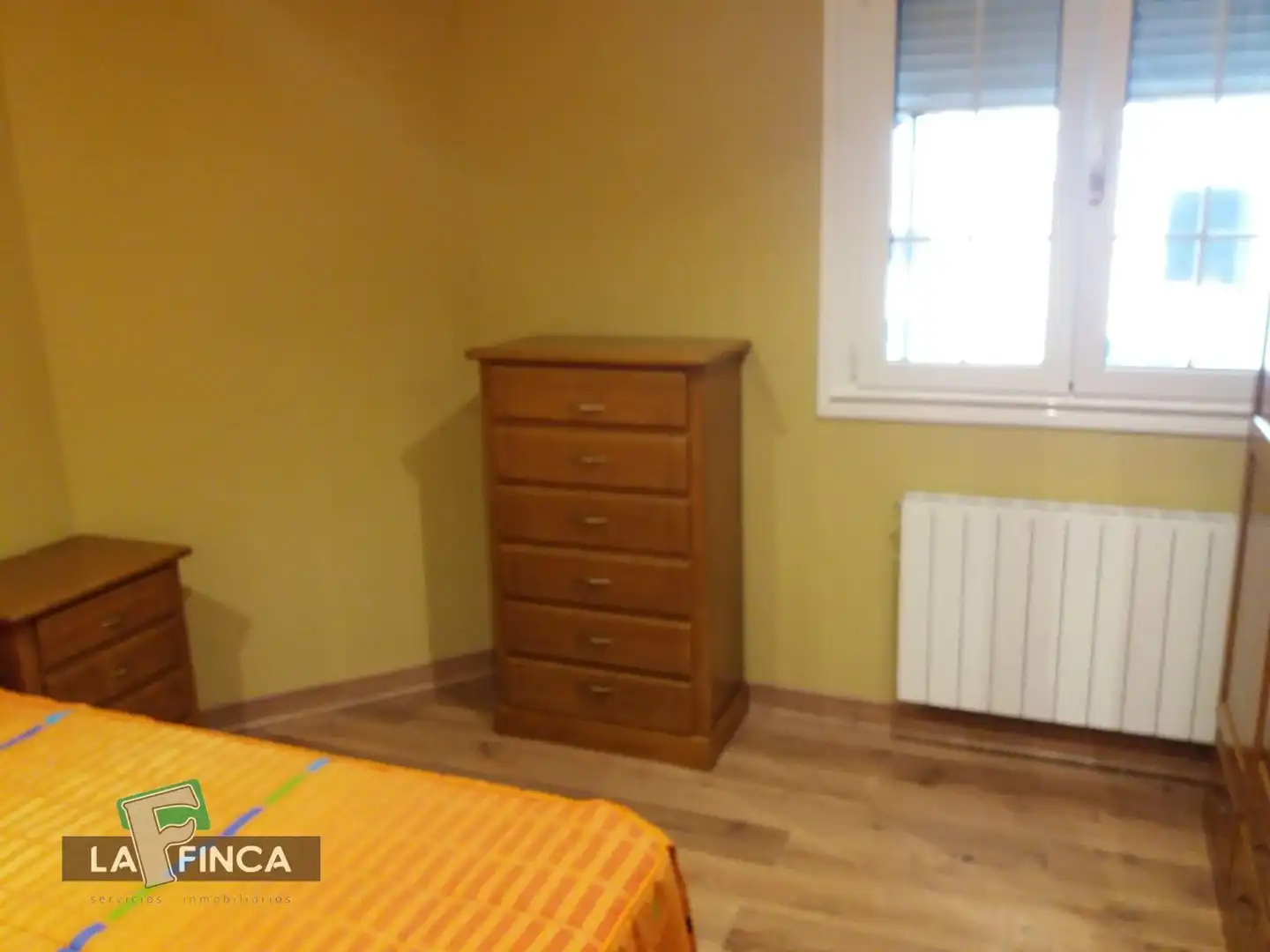 Bedroom of Houses for sale in Cangas del Narcea  with Terrace and Furnished