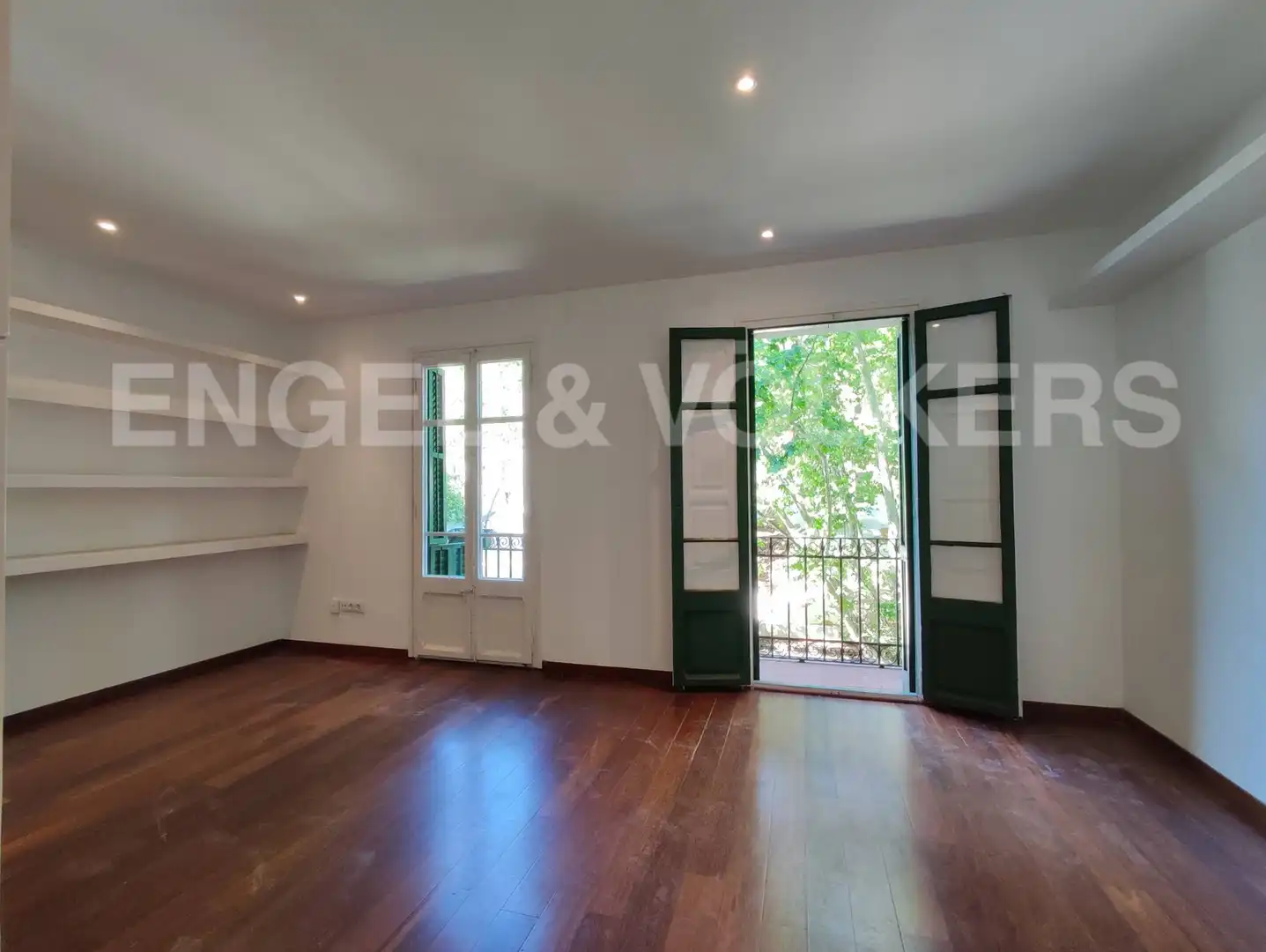Sala de estar de Piso de alquiler en  Barcelona Capital con Aire acondicionado, Calefacción y Parquet