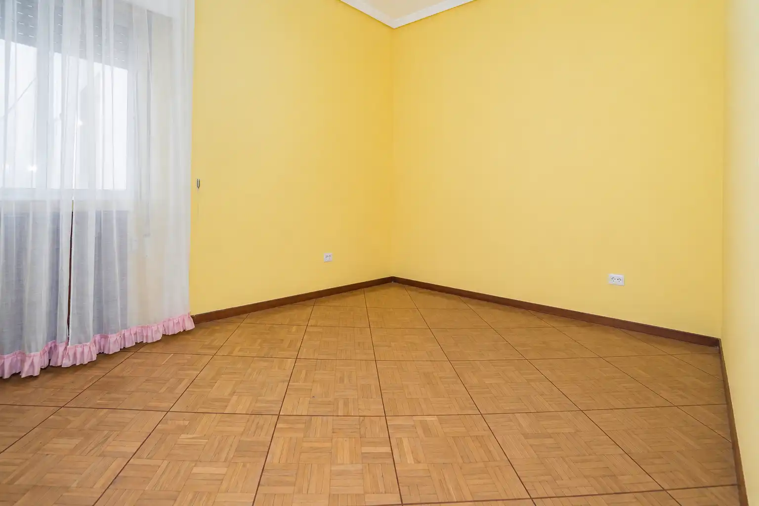 Piso en venta en Madrid con Calefacción y Terraza