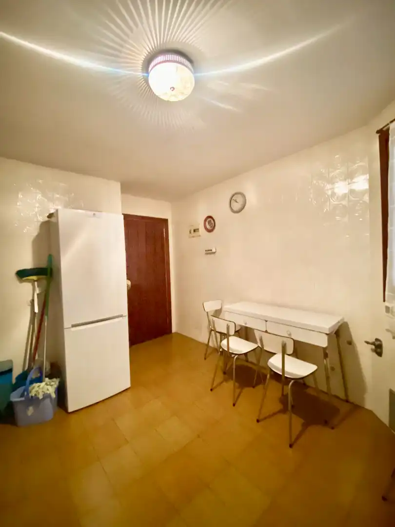 Cocina de Piso en venta en Santander con Calefacción, Terraza y Amueblado