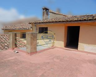 Vista exterior de Casa o xalet en venda en Fontanars dels Alforins amb Calefacció, Terrassa i Balcó