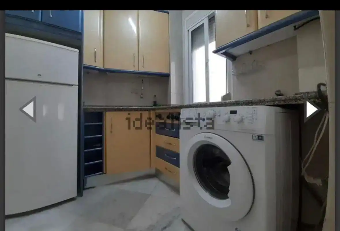Cuina de Dúplex de lloguer en Sevilla amb Aire condicionat i Moblat
