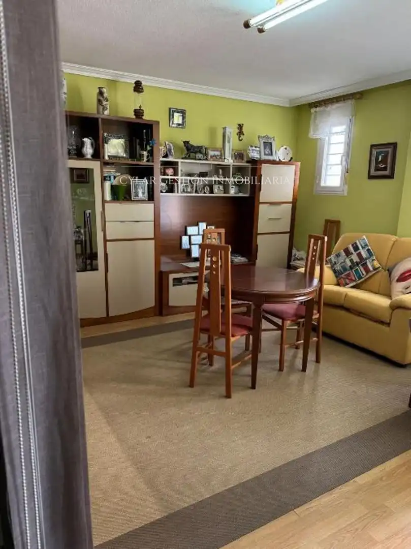 Comedor de Piso en venta en Salamanca con Calefacción, Terraza y Amueblado