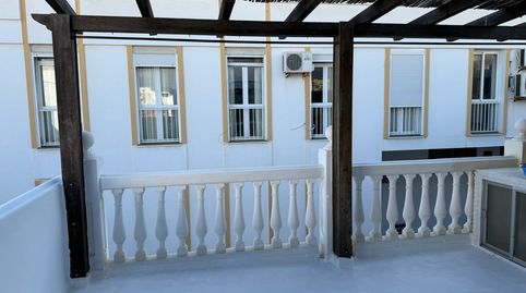 Casa adosada de 3 dormitorios con terraza solárium y licencia turística en vigor en pleno casco histórico de Estepona, imatge 2