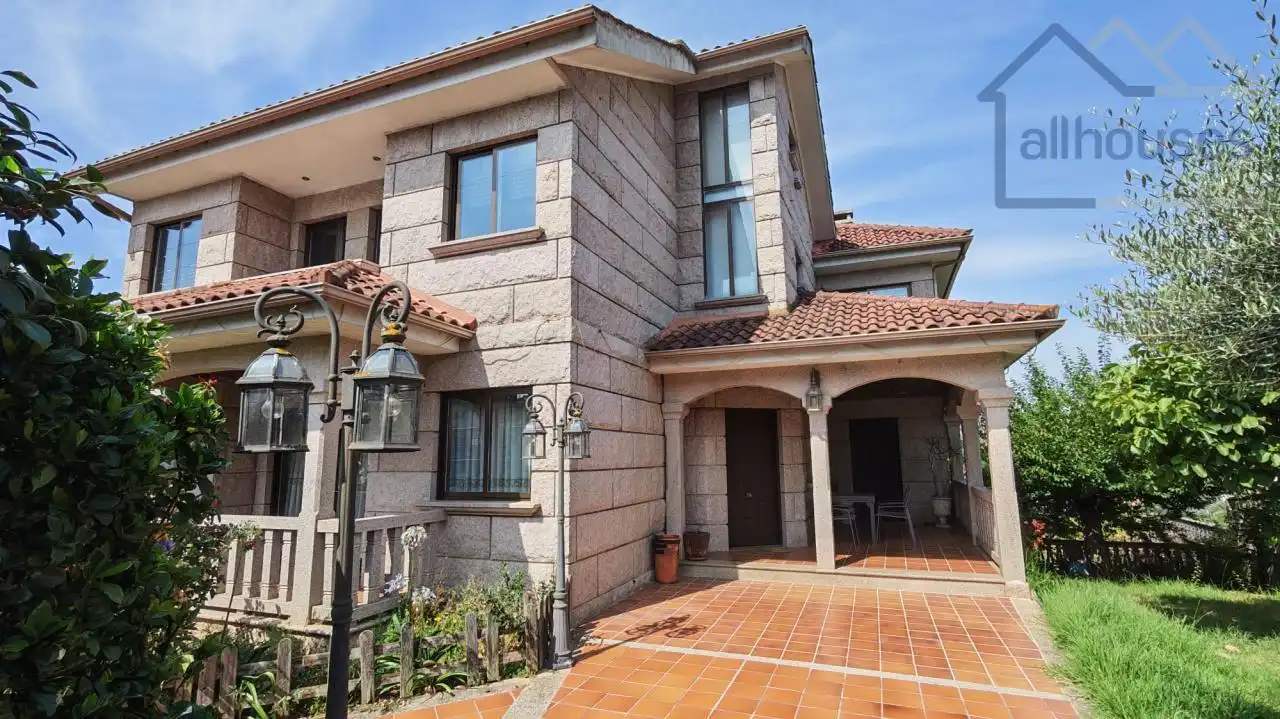Houses for rent in Cabral - Candeán