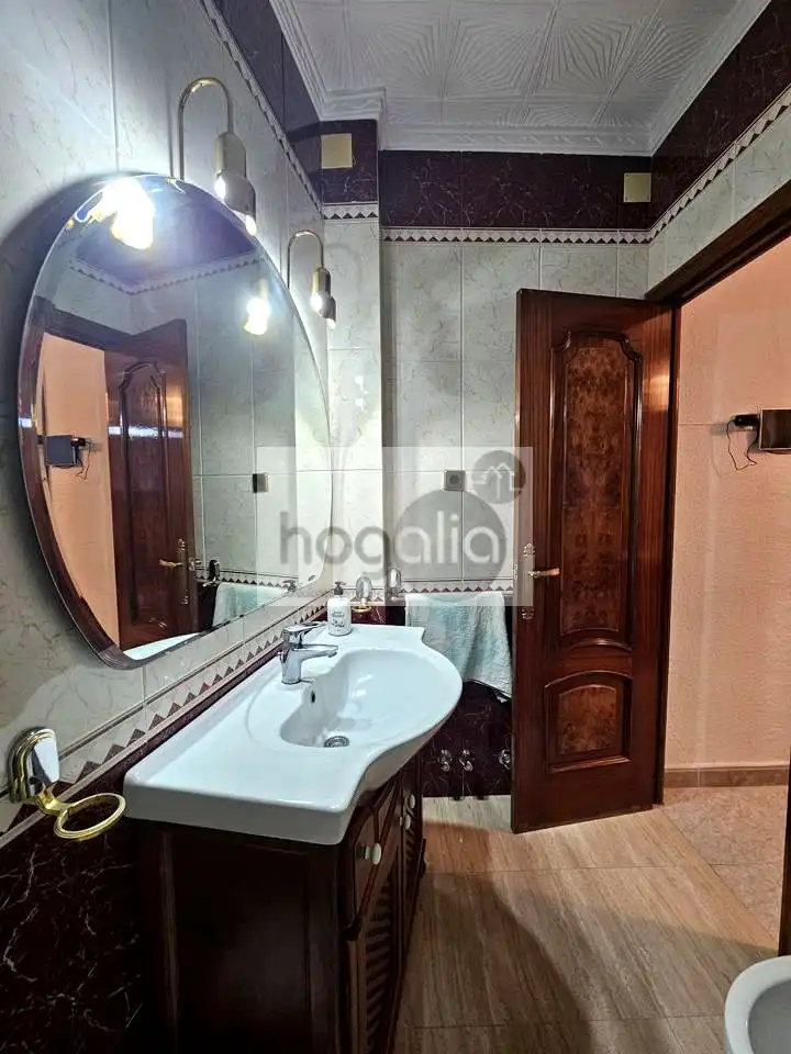 Bany de Casa o xalet en venda en Norte 