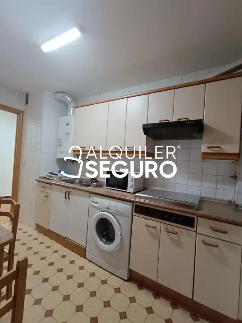 Cocina de Piso de alquiler en Aranjuez con Calefacción y Terraza