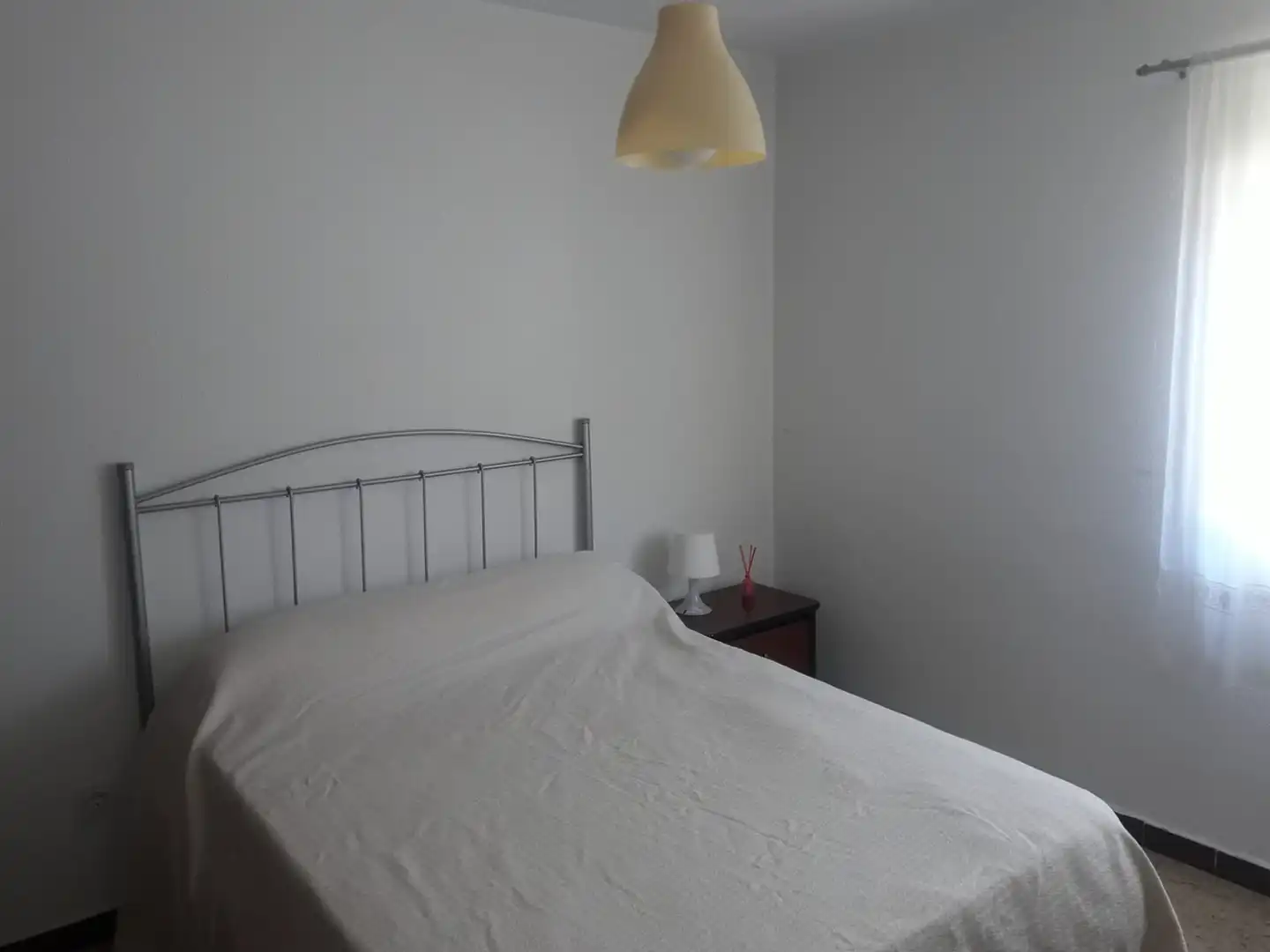 Schlafzimmer von Wohnung zur Miete in Montequinto mit Terrasse, Möbliert und Ofen