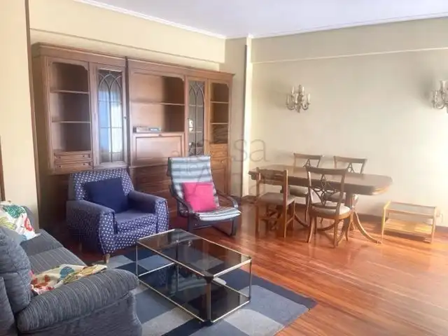 Piso de alquiler en San Pedro de Deusto - La Ribera