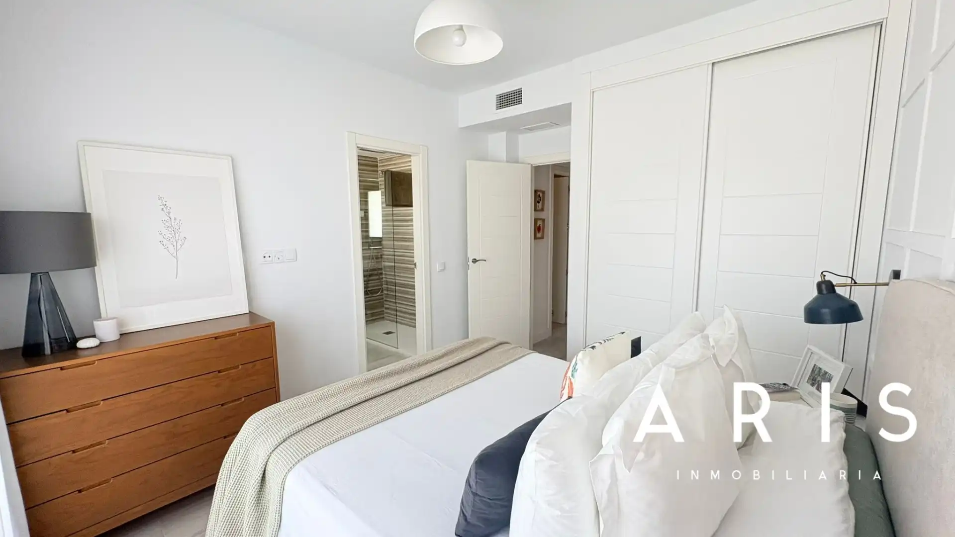 Habitación de Casa adosada en venta en Alhaurín de la Torre con Aire acondicionado, Jardín privado y Parquet