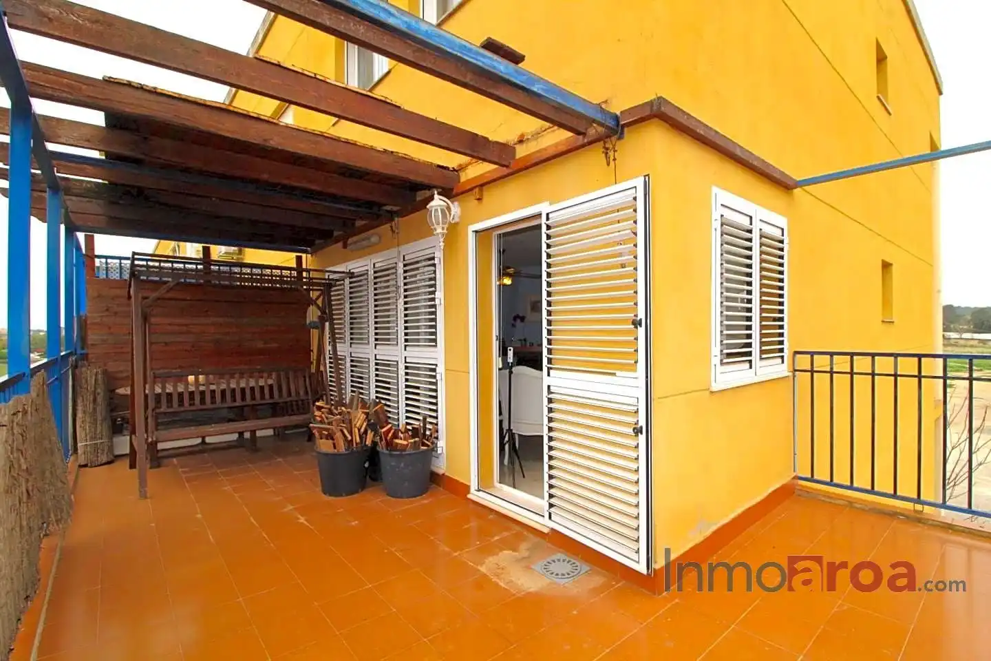 Vista exterior de Dúplex en venda en Bétera amb Piscina comunitària