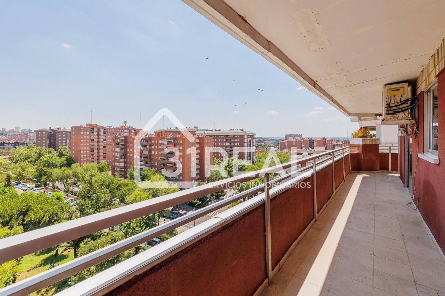 Vista exterior de Pis en venda en  Madrid Capital amb Aire condicionat, Calefacció i Jardí privat