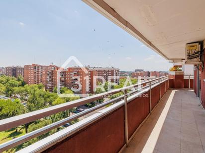 Vista exterior de Pis en venda en  Madrid Capital amb Aire condicionat, Calefacció i Jardí privat