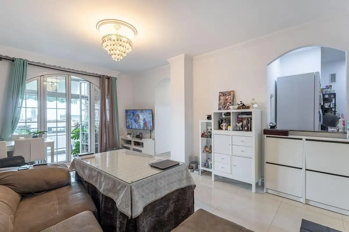 Living room of Flat for sale in Granada  with Air Conditioner and Terrace