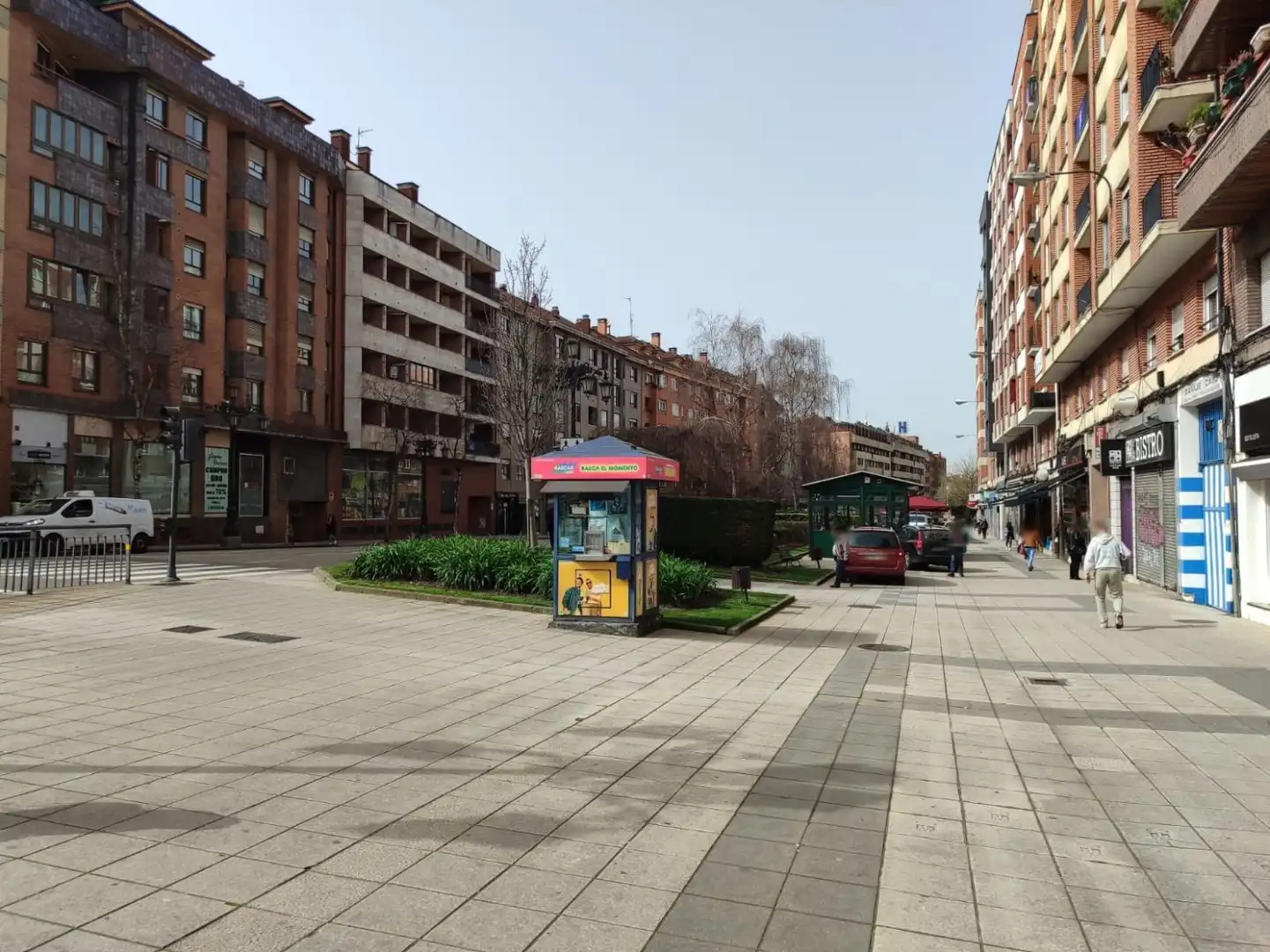 Vista exterior de Pis en venda en Oviedo 