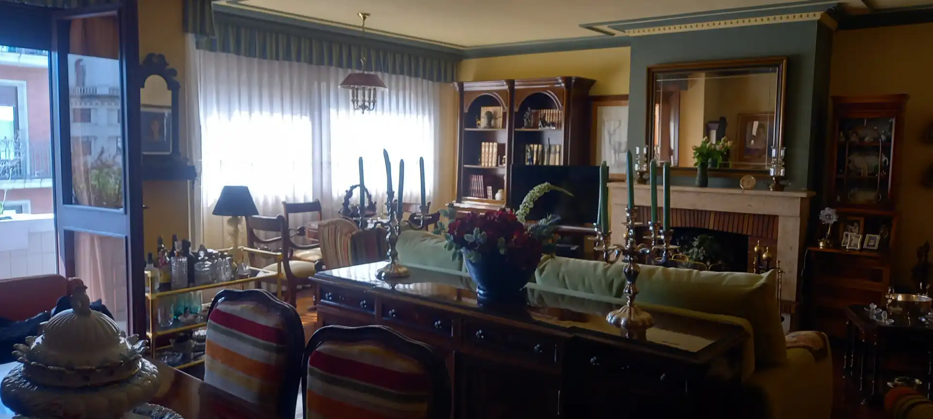Comedor de Piso en venta en Gijón  con Calefacción, Parquet y Terraza
