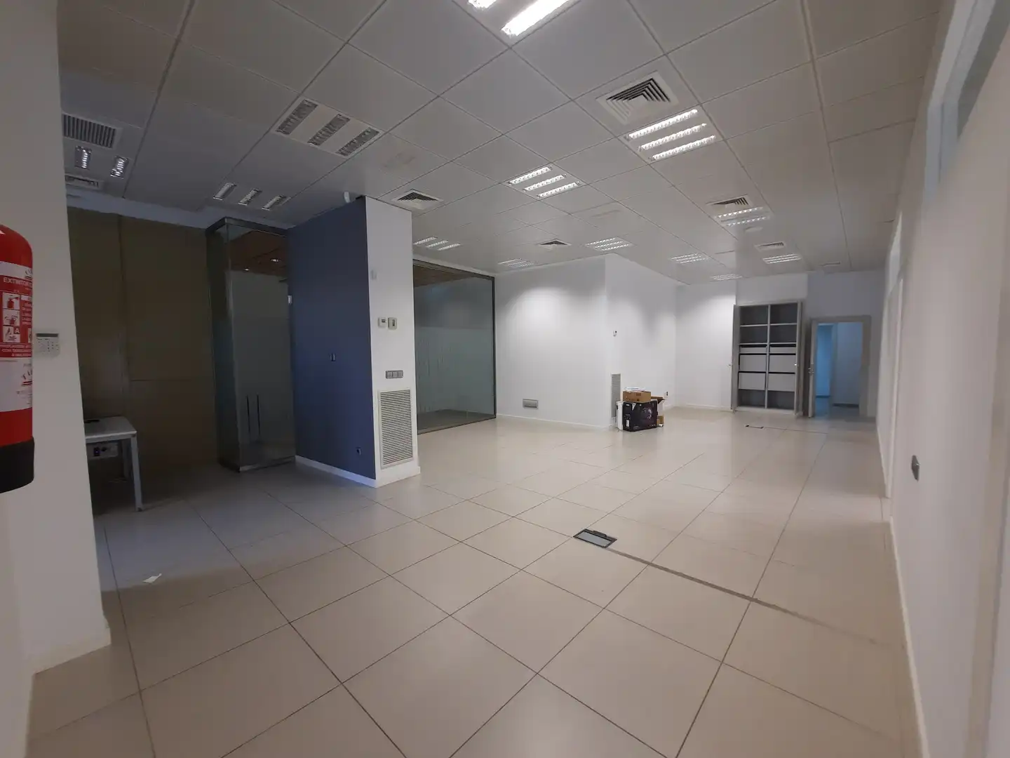 Commercial properties for rent in Carrer Josep Joaquim Landerer, 8, Ciutat Universitària