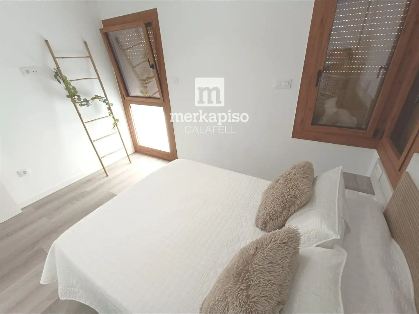 Habitación de Piso de alquiler en Calafell con Calefacción, Terraza y Amueblado