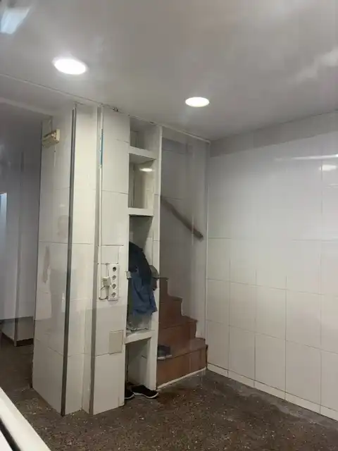 Local comercial en venta en Carrer de la Font de la Barona, imagen 3